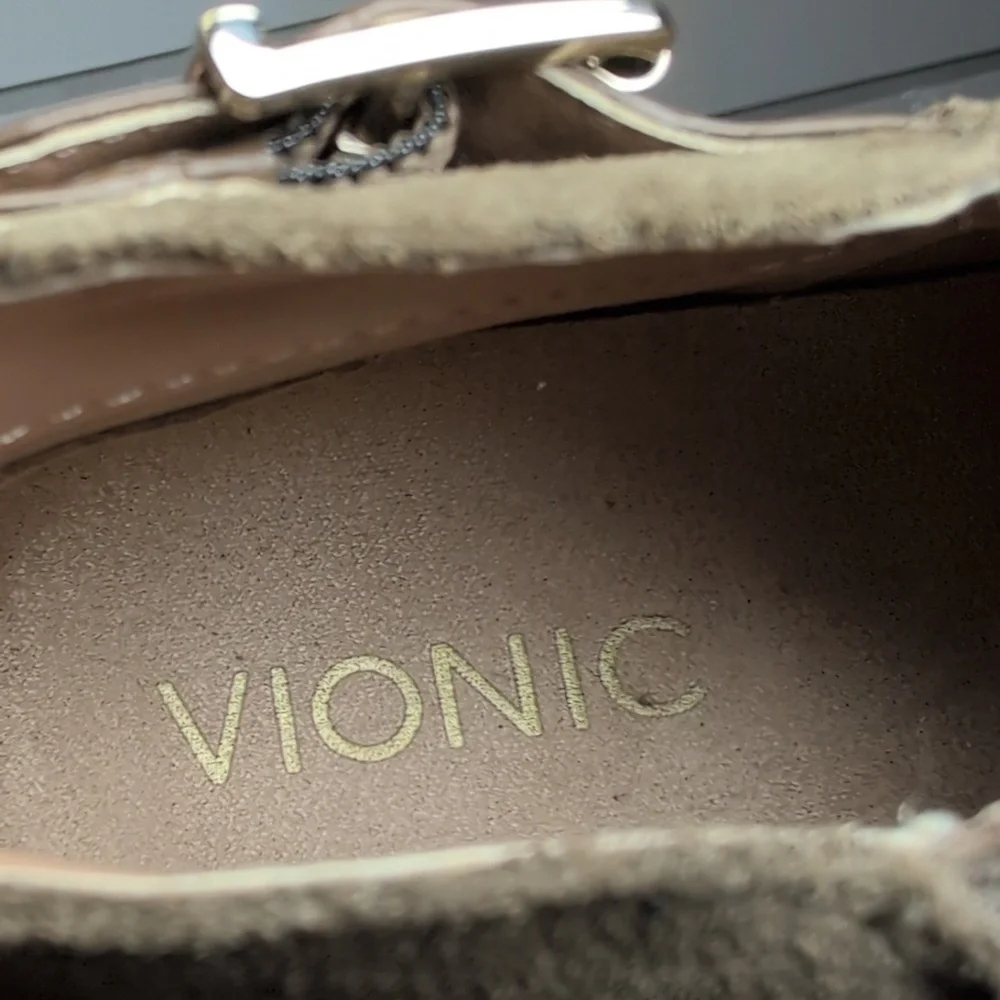 Vionic Womens Millie Suede Zipper Booties  NIB Size 8 Wide Olive
